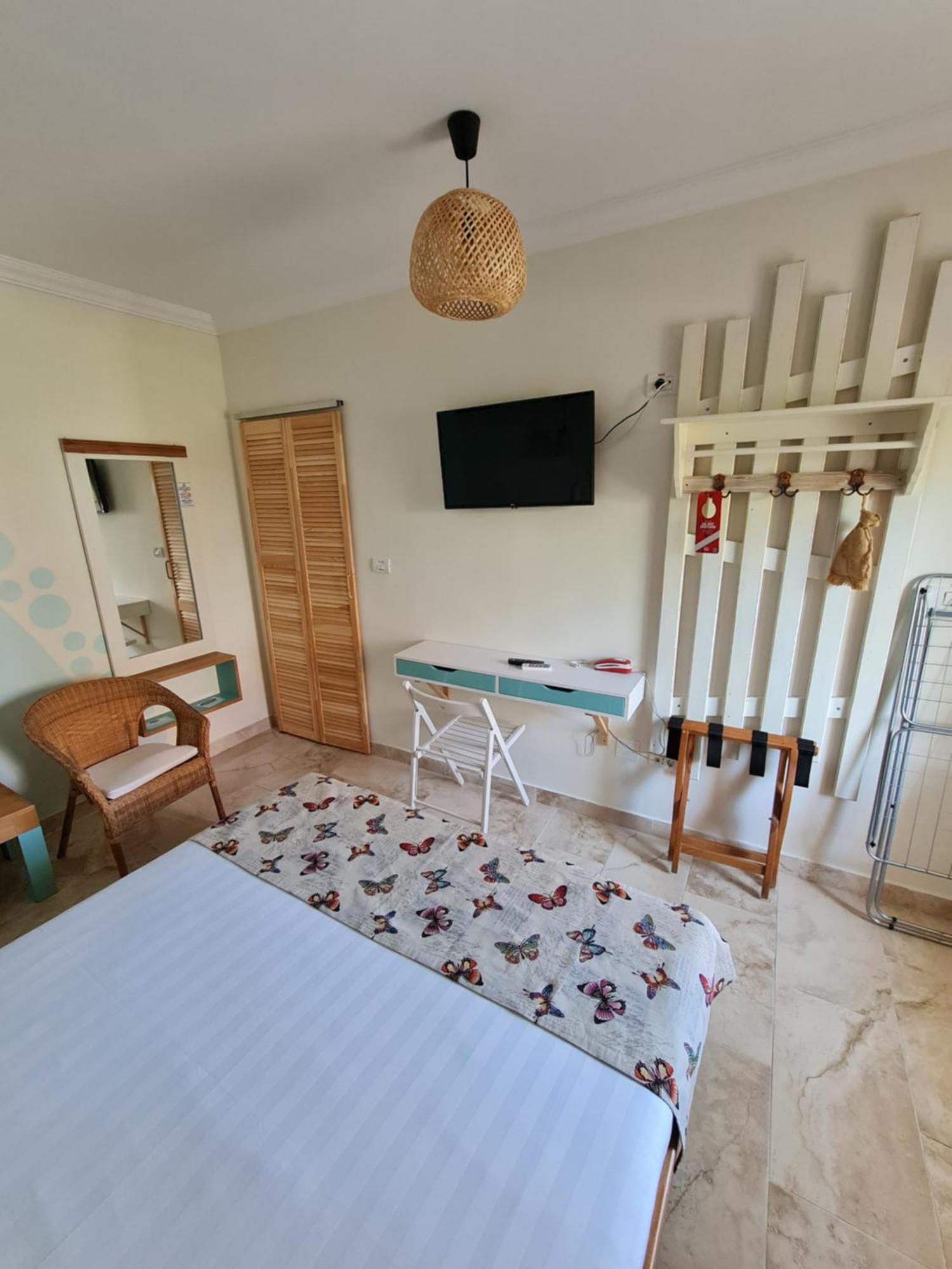 H By Hambar Apartment Вама Веке Екстериор снимка