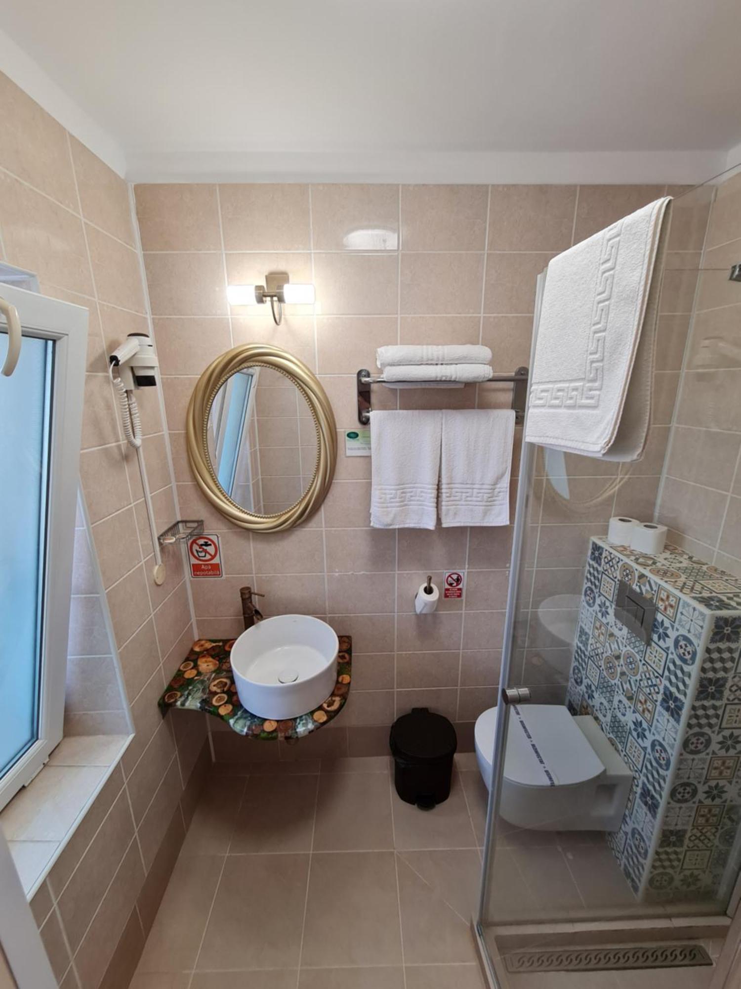 H By Hambar Apartment Вама Веке Екстериор снимка